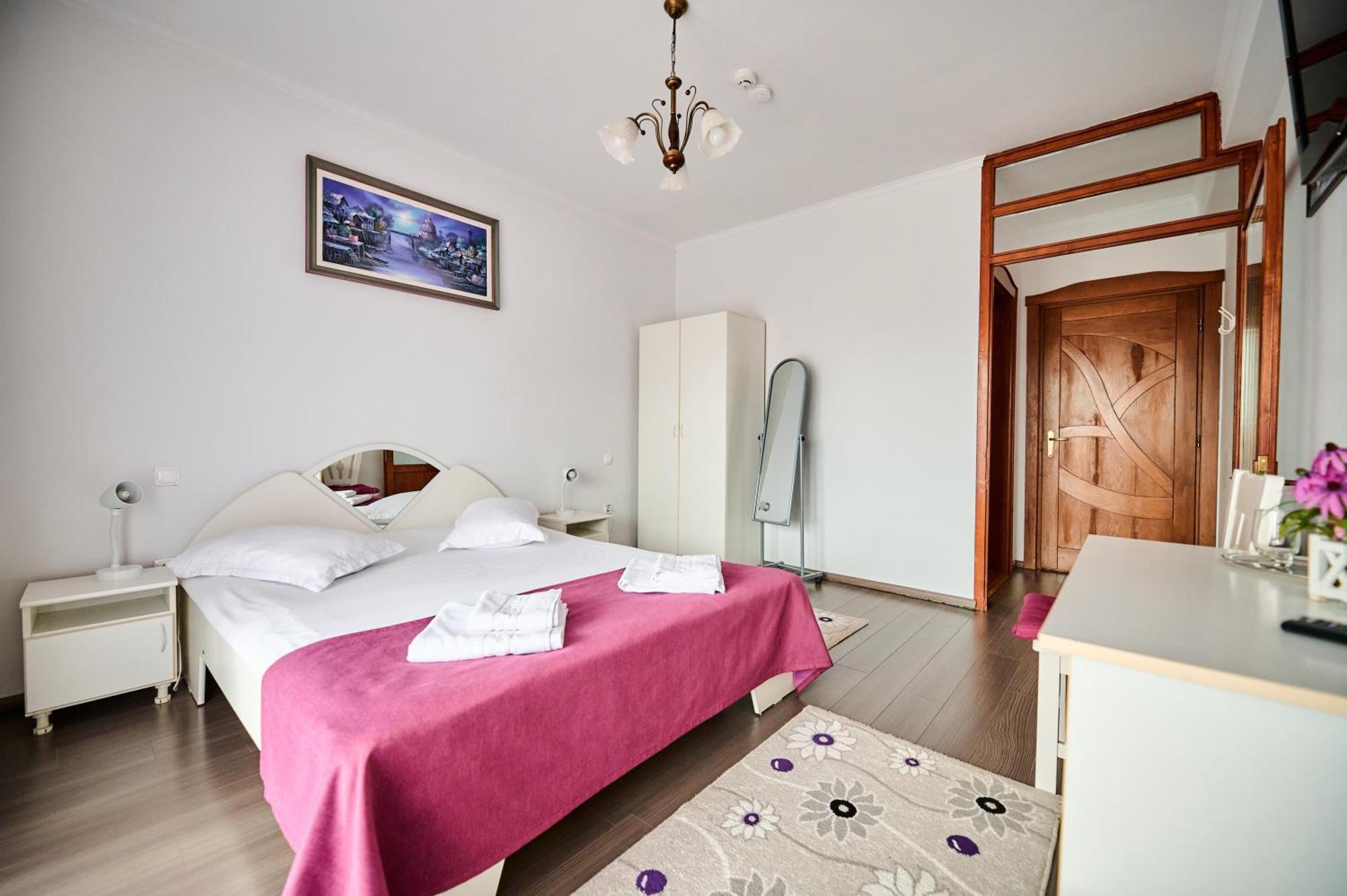 Pensiunea Kenza Târgu-Mureş Extérieur photo