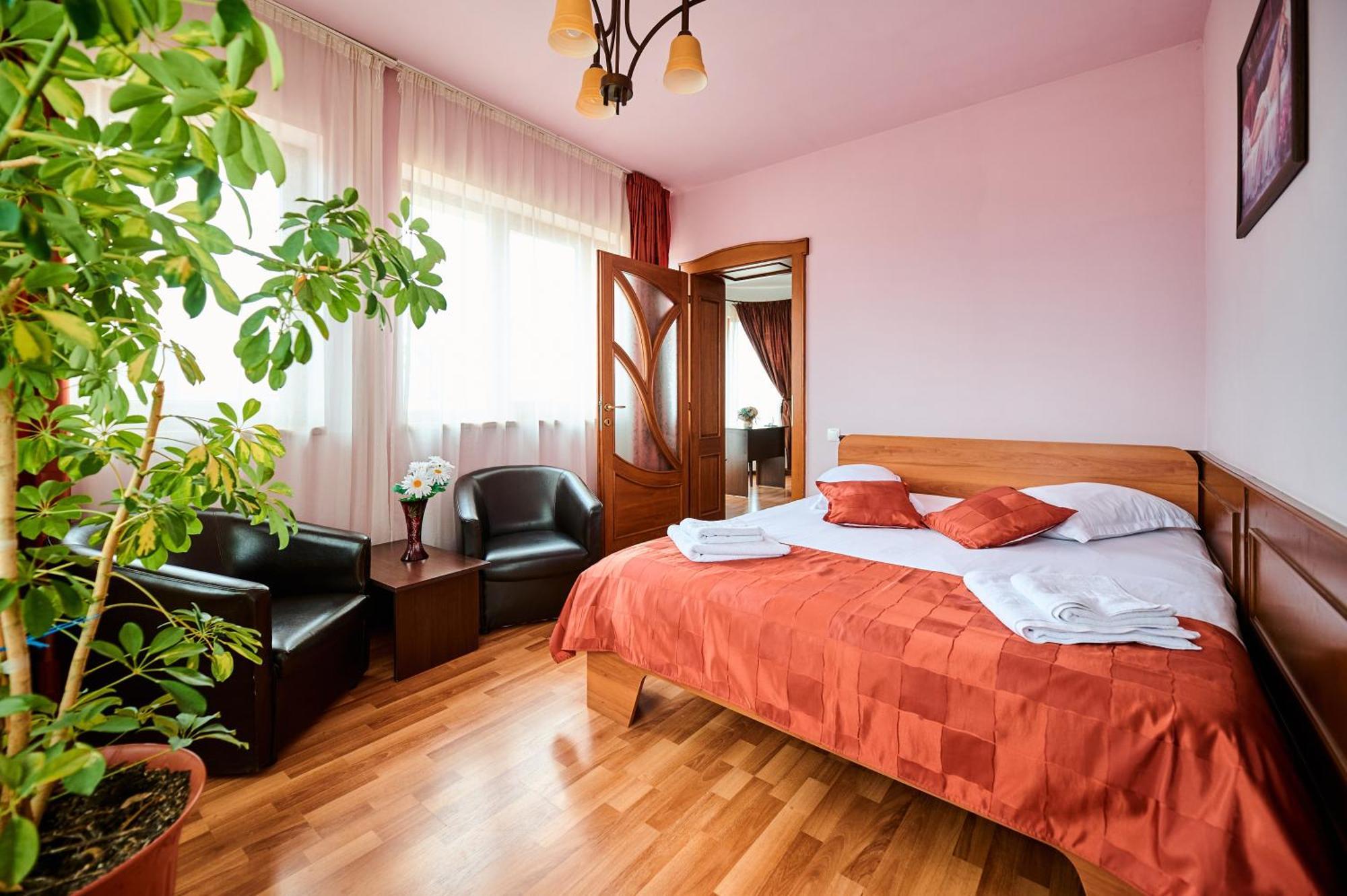 Pensiunea Kenza Târgu-Mureş Extérieur photo