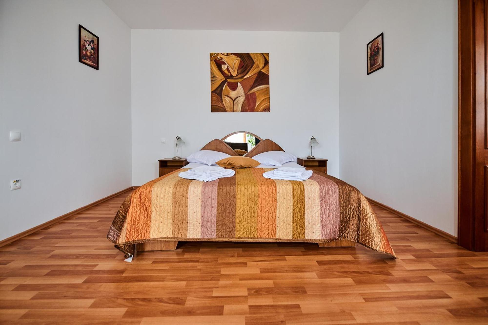 Pensiunea Kenza Târgu-Mureş Extérieur photo